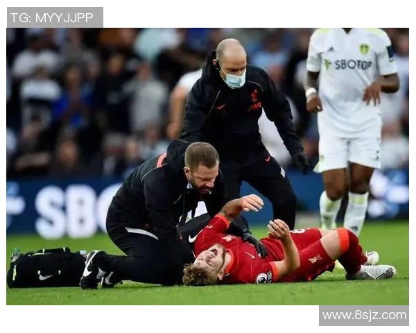 米林科维奇脚踝受伤,或将缺席下一场比赛——球队前景与球迷心情的双重考验 米林科维奇脚踝受伤,或将缺席下一场比赛——球队前景与球迷心情的双重考验